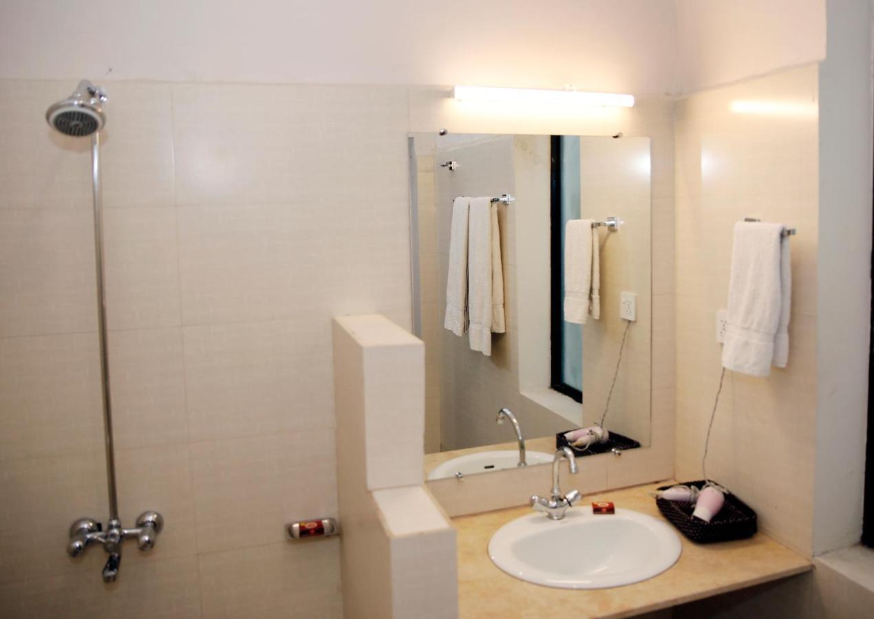 Ambassador Suites & Hotel Islamabad Luaran gambar